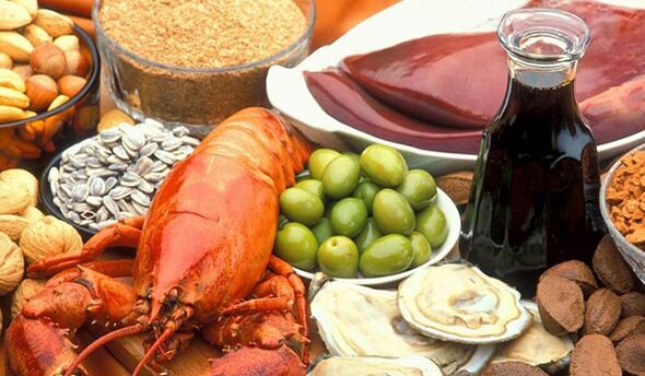 Itsaski eta fruitu lehorrak gizon baten dietan zakila handitzeko eraginkorra